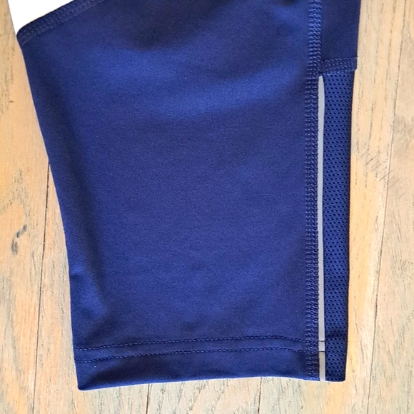 Nike Power Dri-Fit Navy/White Drawstring cropped Capri's. Size Small NWT - Picture 3 of 10